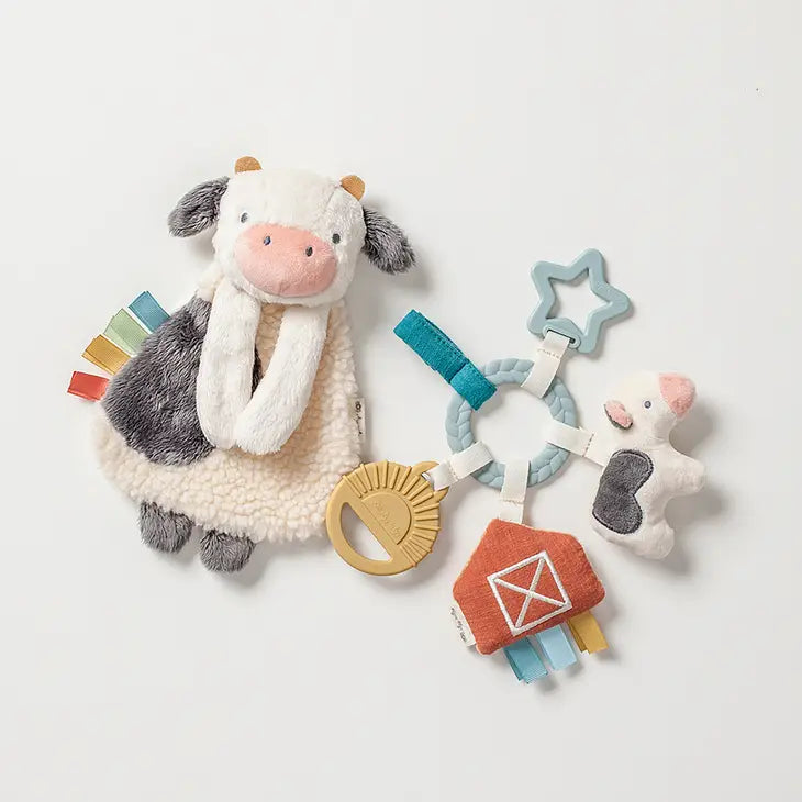 Bitzy Busy Gift Set-Cow and Barn
