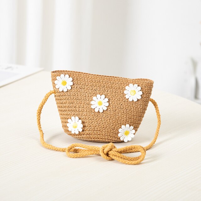 Daisy Straw Mini Purse