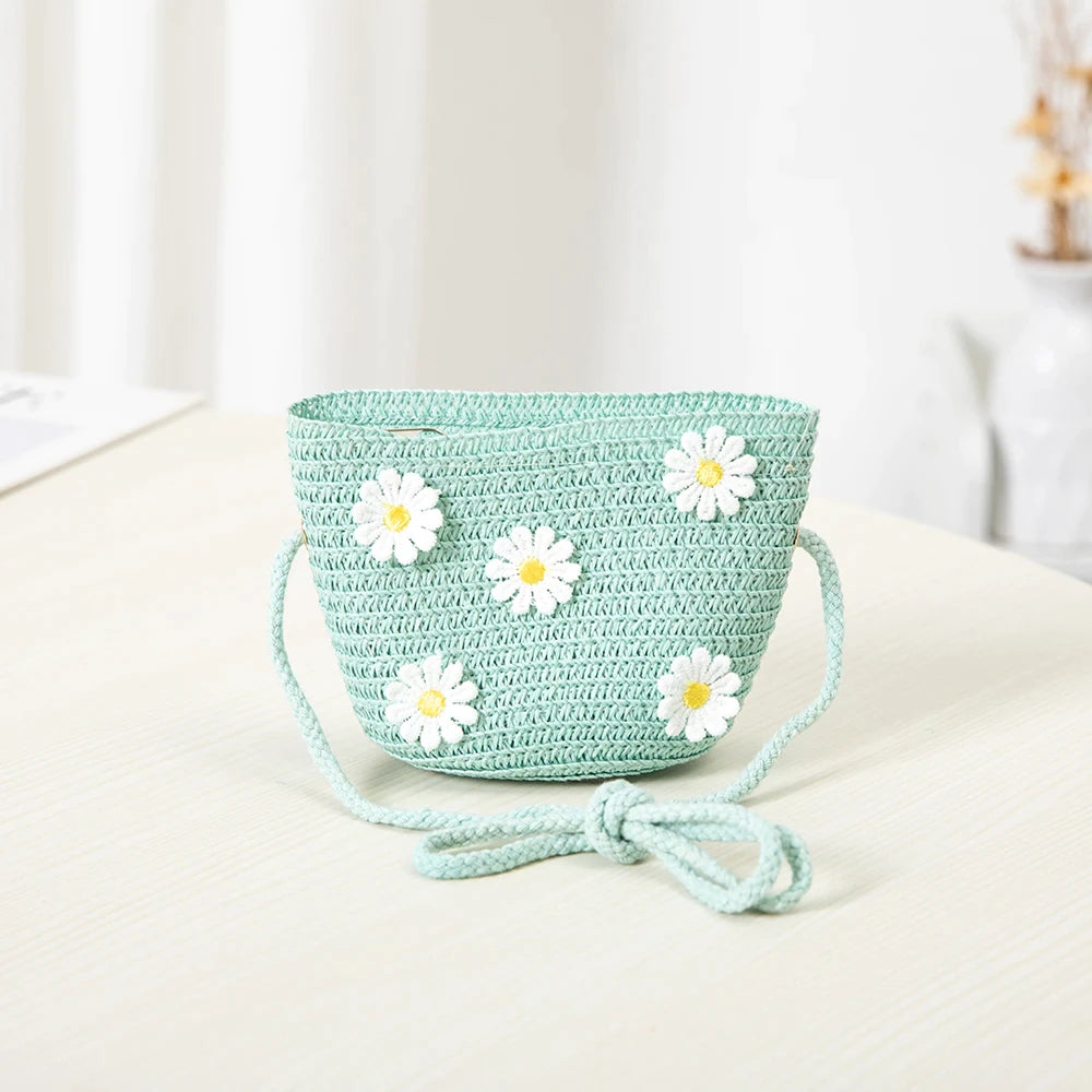 Daisy Straw Mini Purse